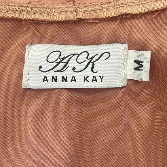 Anna Kay Robe - Picture 6 of 6